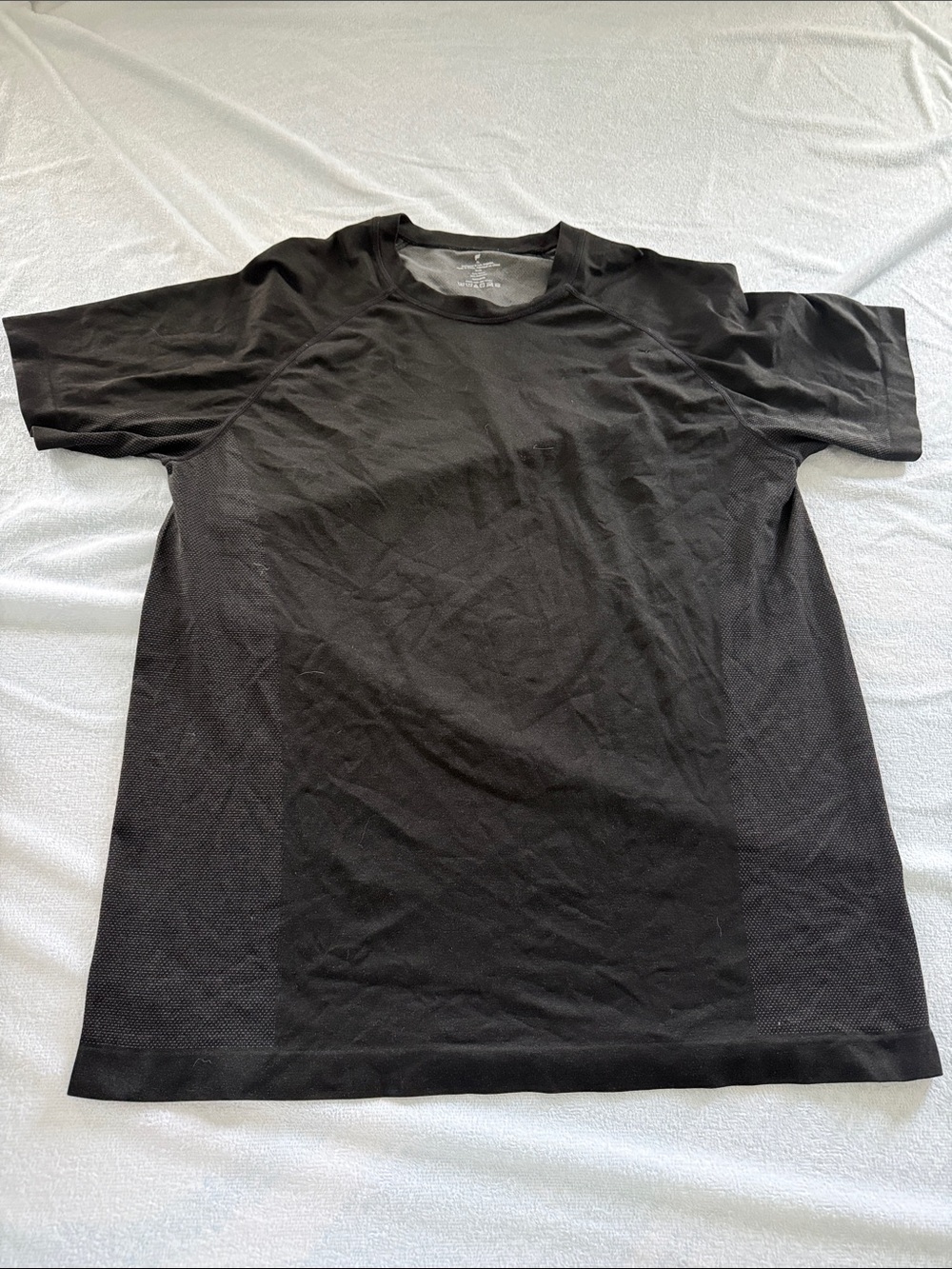 Fabletics Men's Black Short-Sleeve Crew Shirt